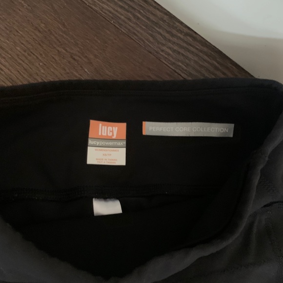 Lucy XS Powermac Black crop 25” leggings - high waist - Picture 2 of 6